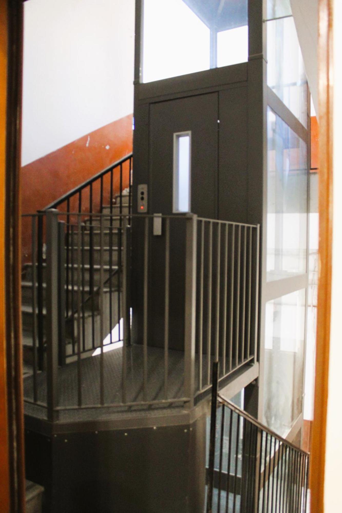 Blackwoody Contemporary Rooms - Napoli Centro Storico Kültér fotó